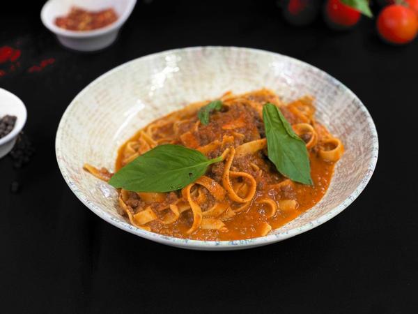 Pasta bolognese